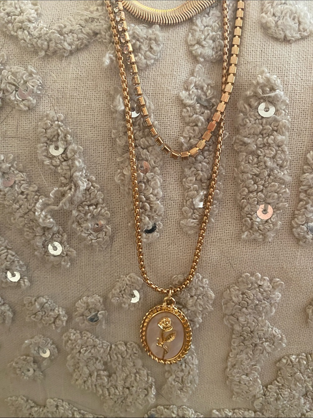 “Diamonds 💎 & Roses 🌹 Jewelry Set/NWOT - Picture 4 of 5